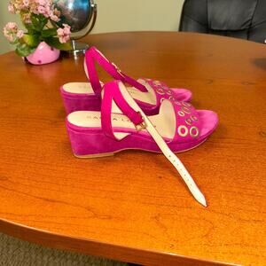 Sacha London Shoe Size 6 Magenta Suede Peep Toe Wedge Sandals